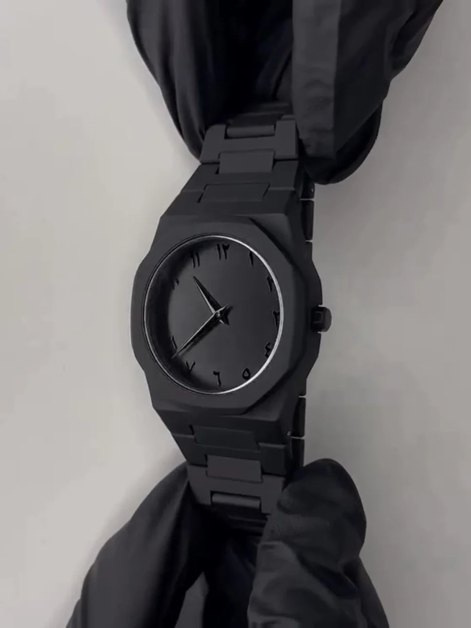 Black Aura Arabic Watch